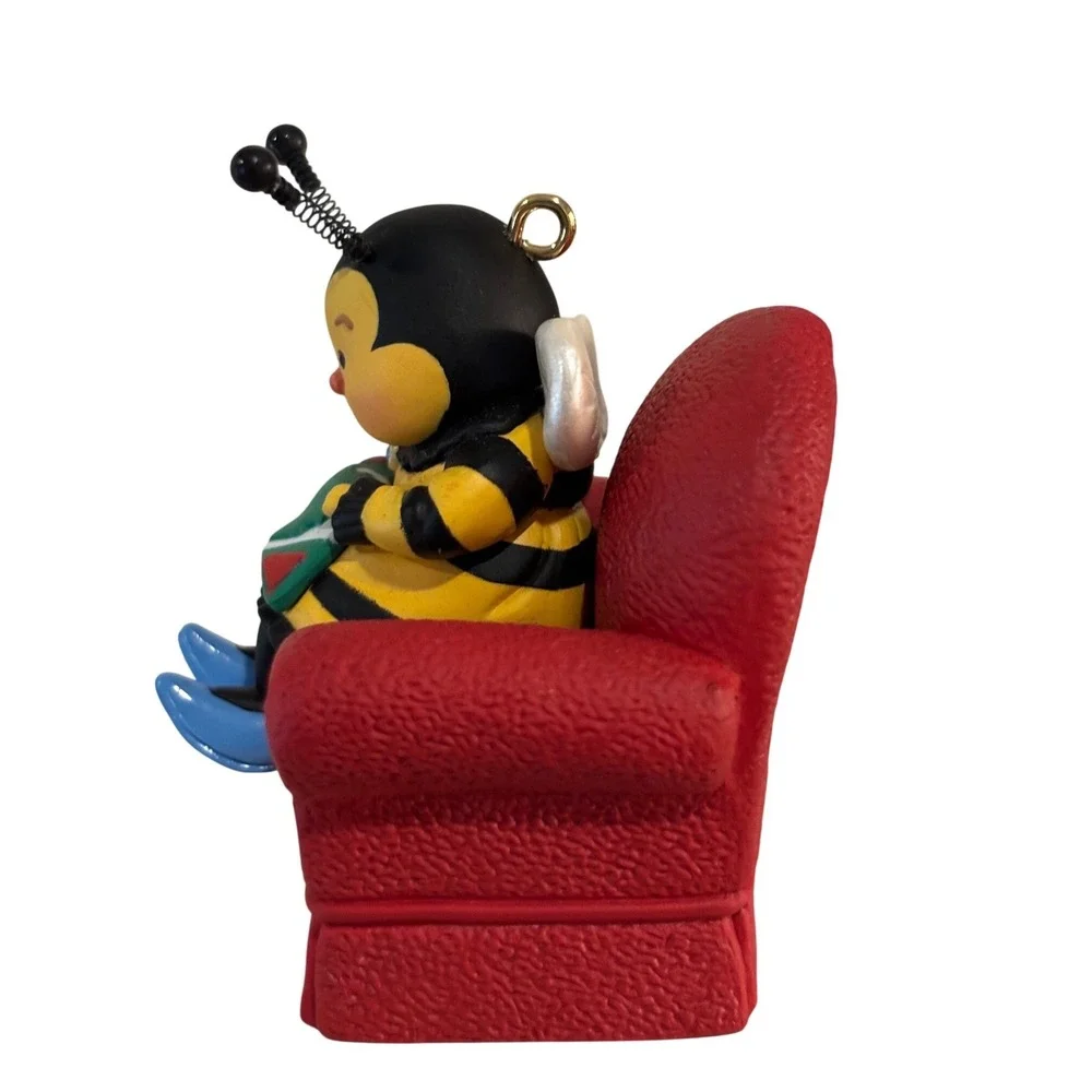 Hallmark Keepsake‎ Ornament 1996 Sew Sweet Nina Aube Bumble Bee Quilting QX5921